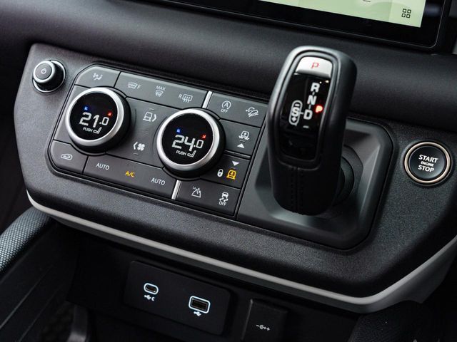 ROVER ROVER DEFENDER 2024