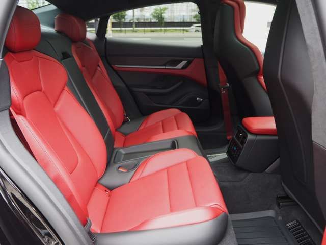 PORSCHE PORSCHE Taycan 2021