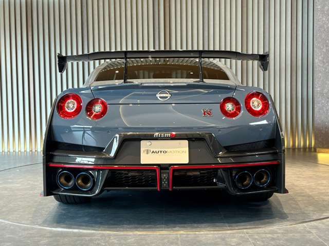 NISSAN GT-R 2024
