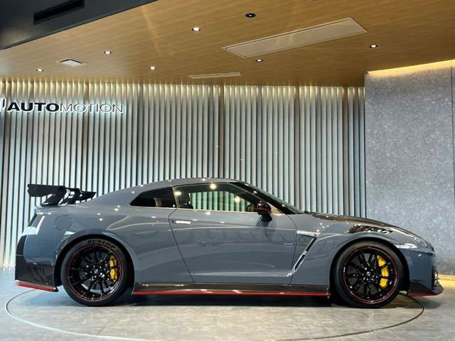 NISSAN GT-R 2024