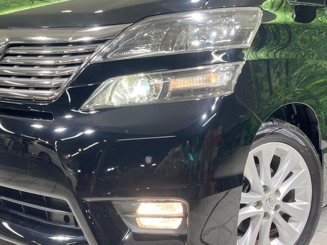 TOYOTA VELLFIRE 2010