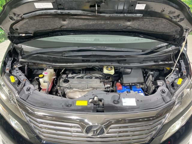 TOYOTA VELLFIRE 2010