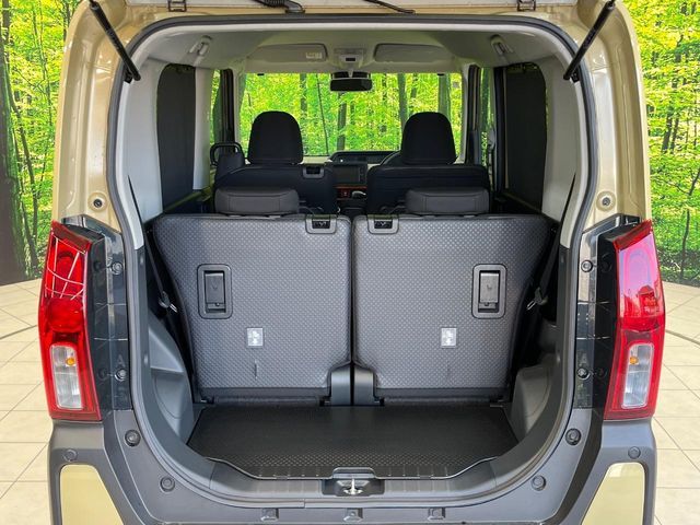 DAIHATSU TANTO FAN CROSS 2024