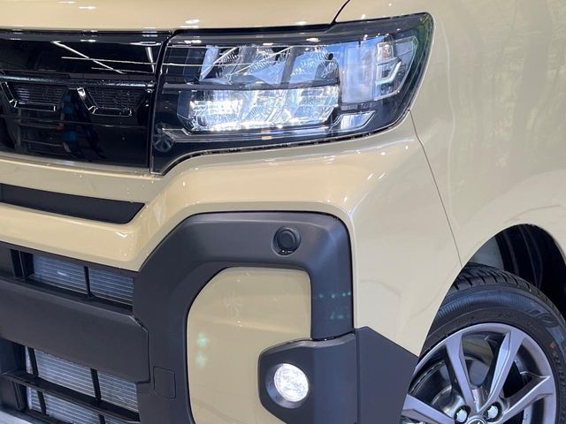 DAIHATSU TANTO FAN CROSS 2024