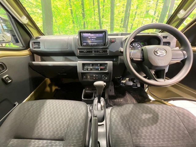 DAIHATSU HIJET truck 2024