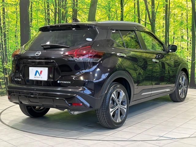NISSAN KICKS 2021