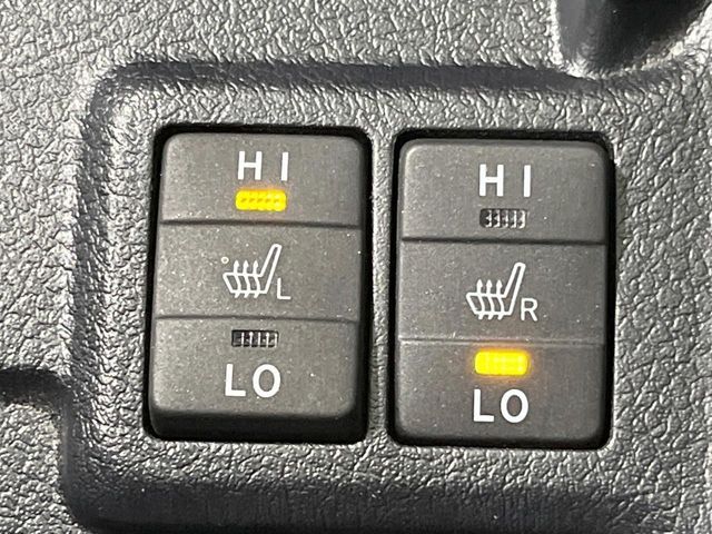 TOYOTA COROLLA FIELDER HYBRID 2017