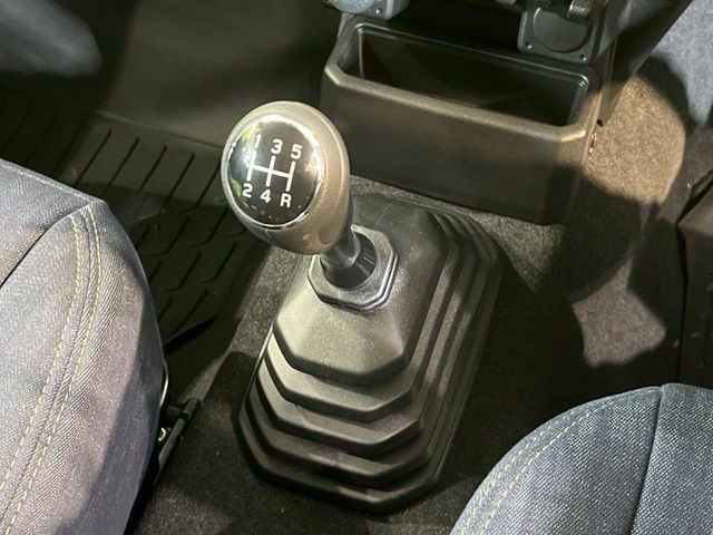 SUZUKI JIMNY 4WD 2025