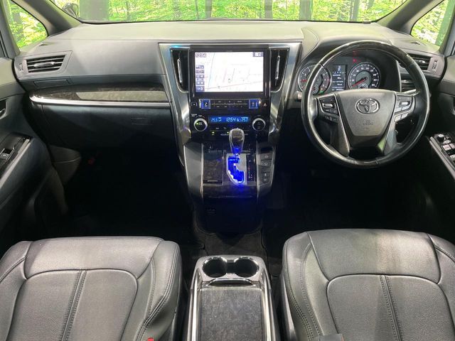 TOYOTA VELLFIRE 2016