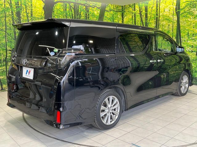 TOYOTA VELLFIRE 2016