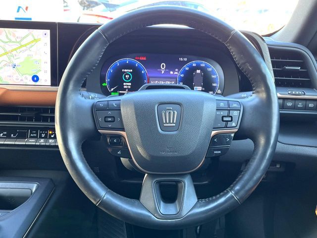 TOYOTA CROWN CROSSOVER 2023