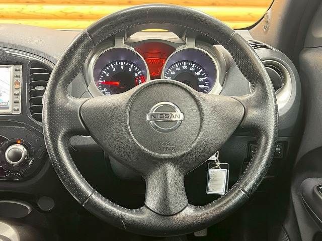 NISSAN JUKE 2010