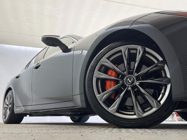 TOYOTA LEXUS IS300h 2022