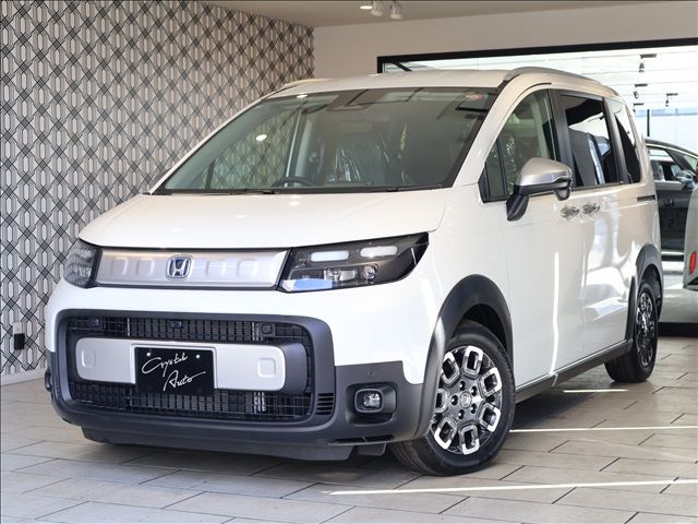 HONDA FREED e:HEV 2025