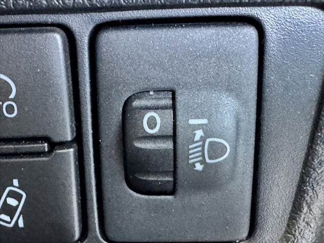 TOYOTA COROLLA FIELDER 2020