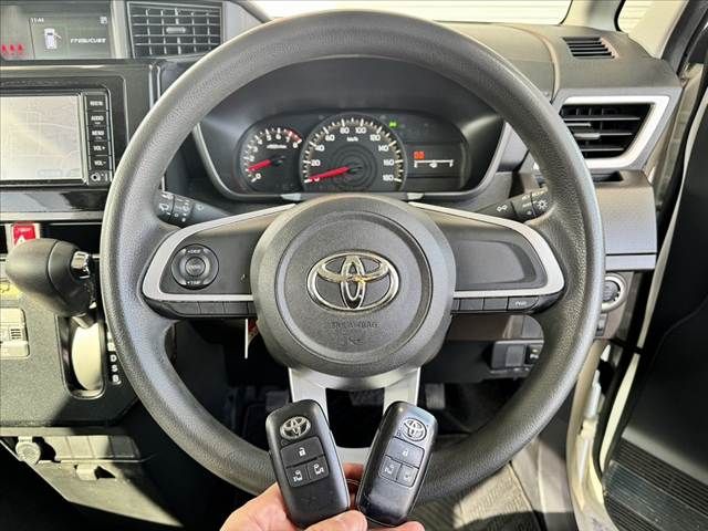 TOYOTA ROOMY 2020