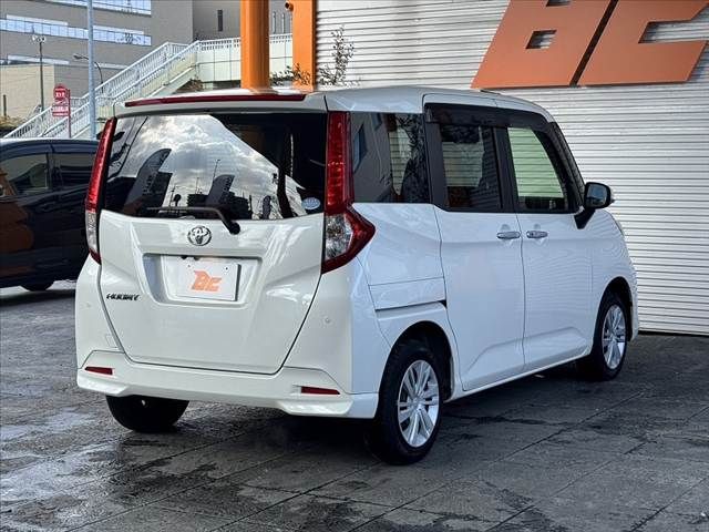 TOYOTA ROOMY 2020
