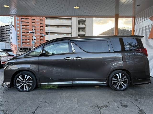 TOYOTA ALPHARD 2020