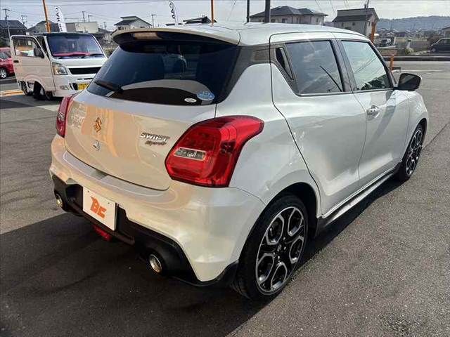 SUZUKI SWIFT 2018