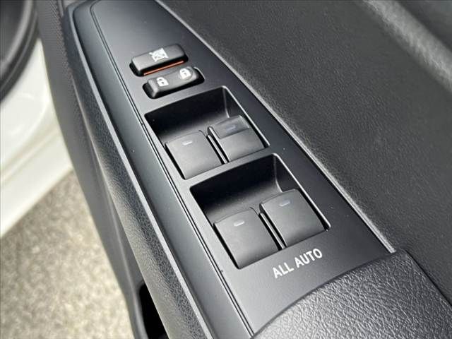 TOYOTA COROLLA FIELDER 2018