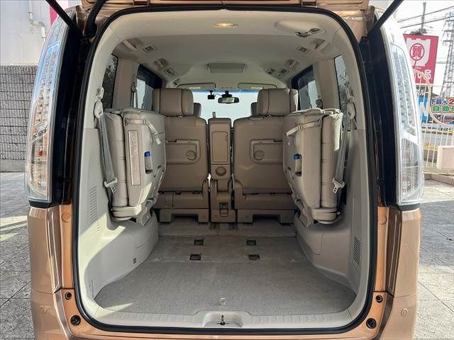 NISSAN SERENA  S-HYBRID 2014