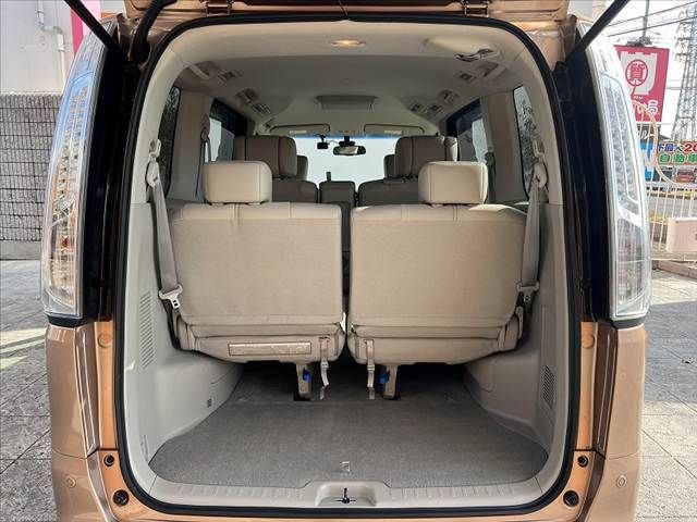 NISSAN SERENA  S-HYBRID 2014