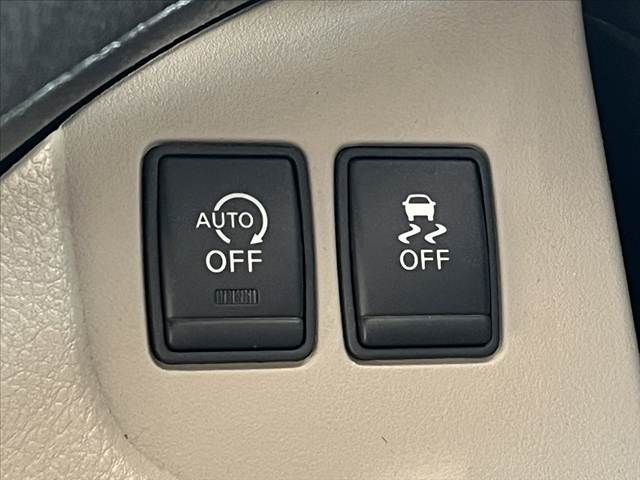 NISSAN SERENA  S-HYBRID 2014