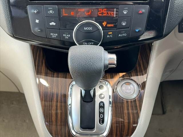 NISSAN SERENA  S-HYBRID 2014