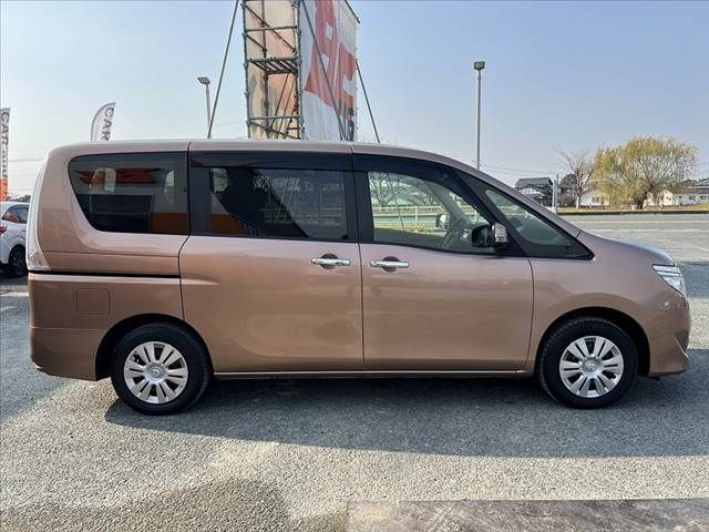 NISSAN SERENA  WG 2014