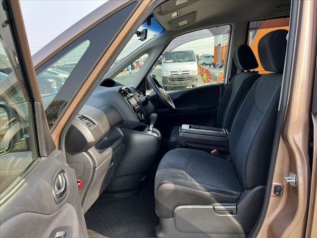 NISSAN SERENA  WG 2014