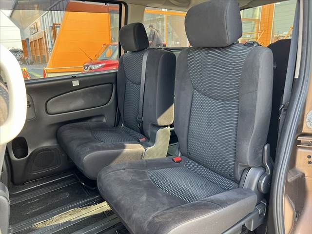 NISSAN SERENA  WG 2014