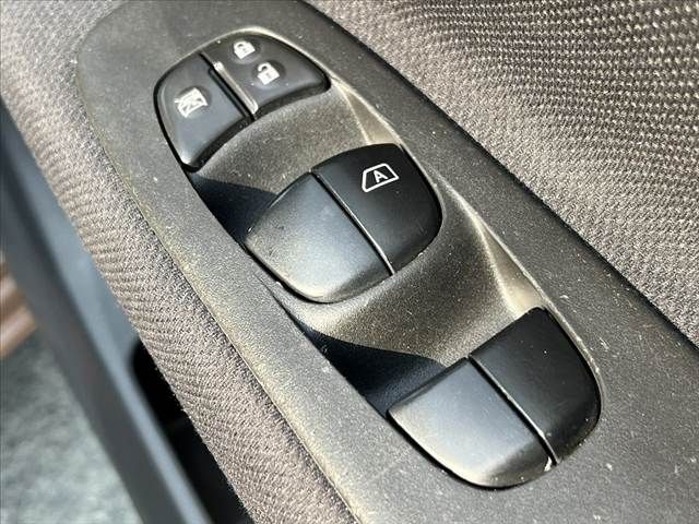 NISSAN SERENA  WG 2014