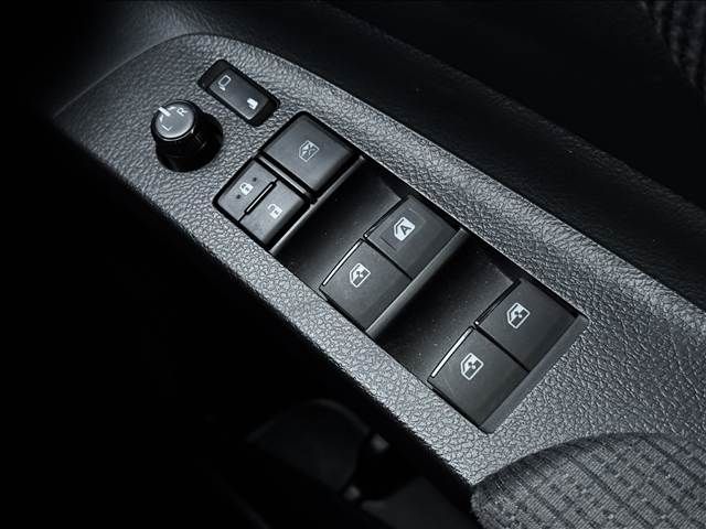 TOYOTA SIENTA HYBRID 2017