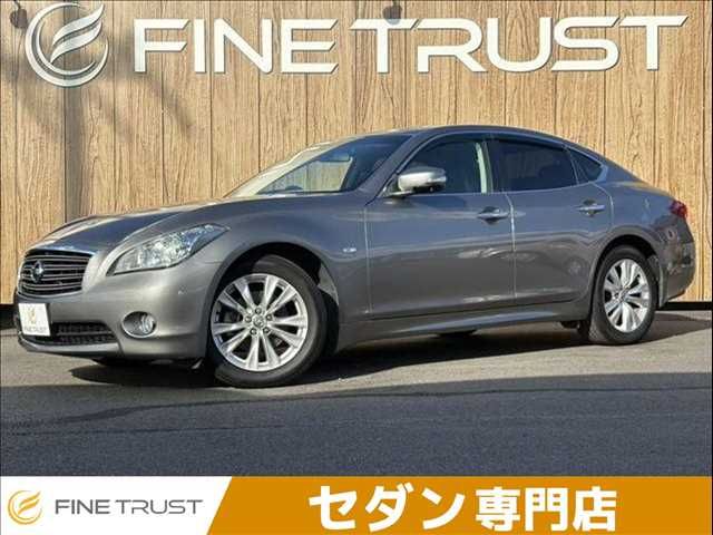NISSAN FUGA 2010