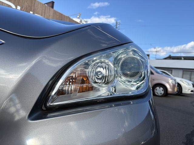 NISSAN FUGA 2010