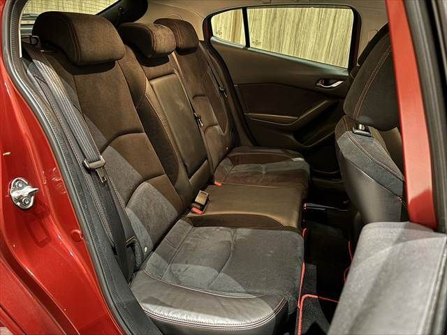 MAZDA AXELA SPORTS 2015