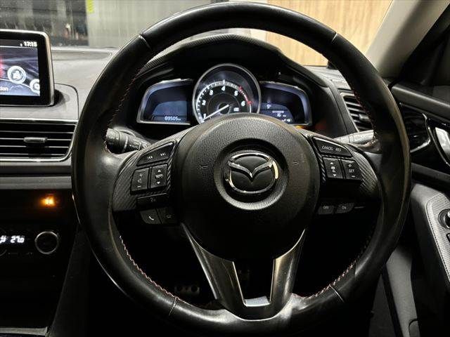 MAZDA AXELA SPORTS 2015