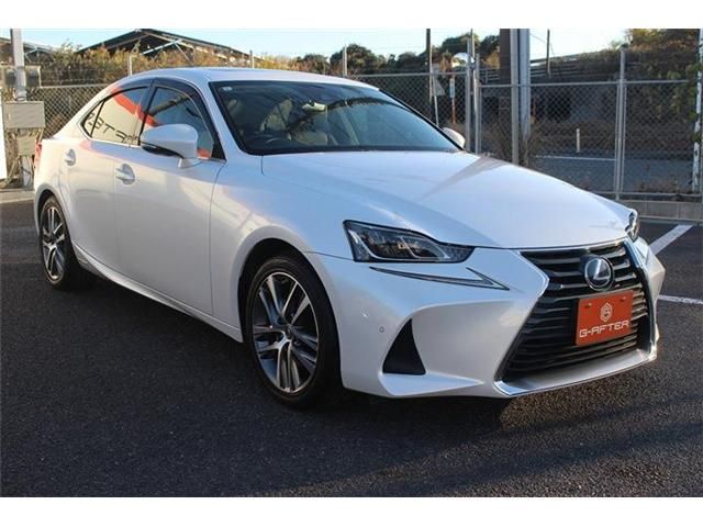 TOYOTA LEXUS IS300h 2017