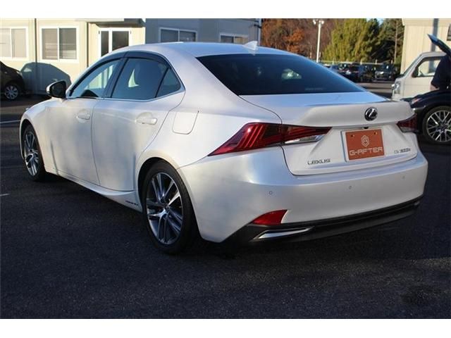 TOYOTA LEXUS IS300h 2017