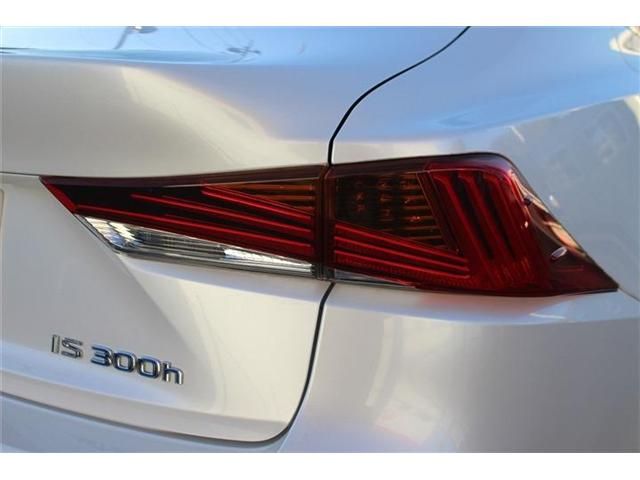 TOYOTA LEXUS IS300h 2017