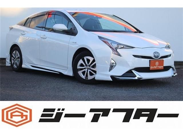 TOYOTA PRIUS 2016