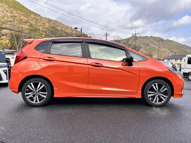 HONDA FIT HYBRID 2018