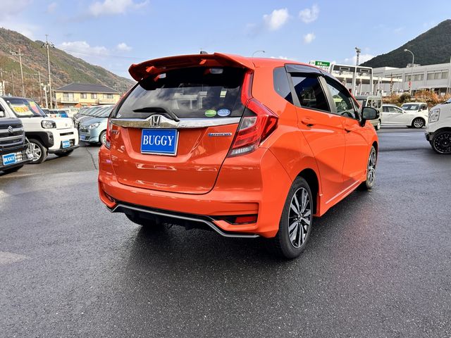 HONDA FIT HYBRID 2018