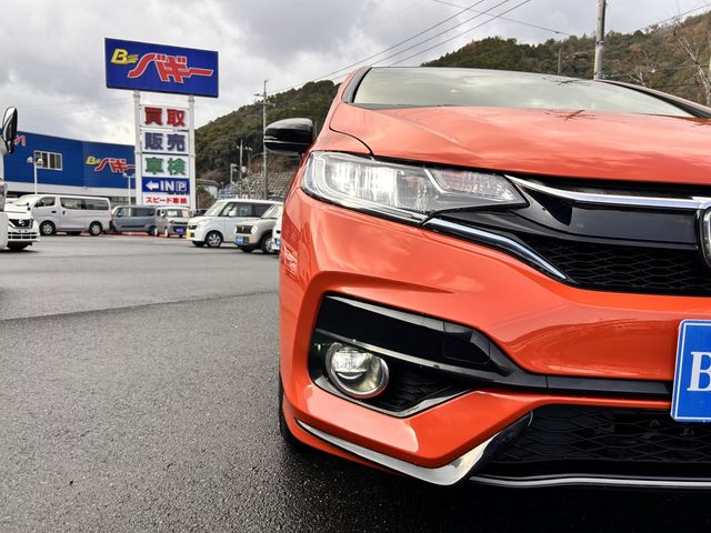 HONDA FIT HYBRID 2018