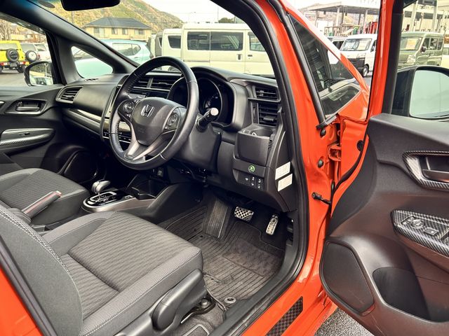 HONDA FIT HYBRID 2018
