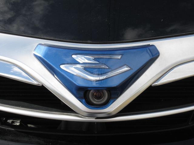 TOYOTA ESTIMA HYBRID 4WD 2011