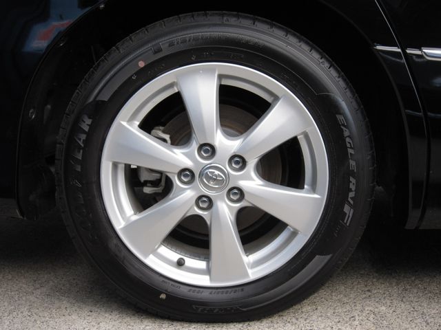 TOYOTA ESTIMA HYBRID 4WD 2011