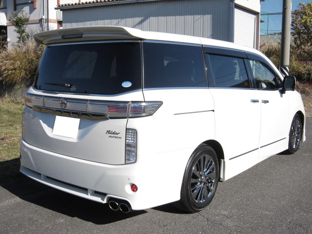 NISSAN ELGRAND 2014