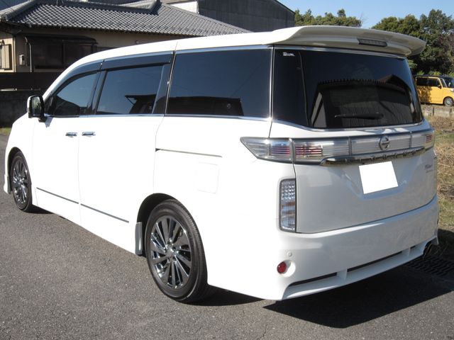 NISSAN ELGRAND 2014