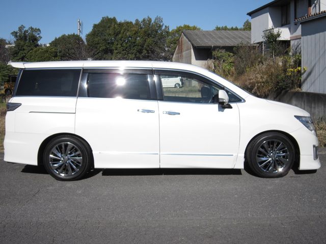 NISSAN ELGRAND 2014